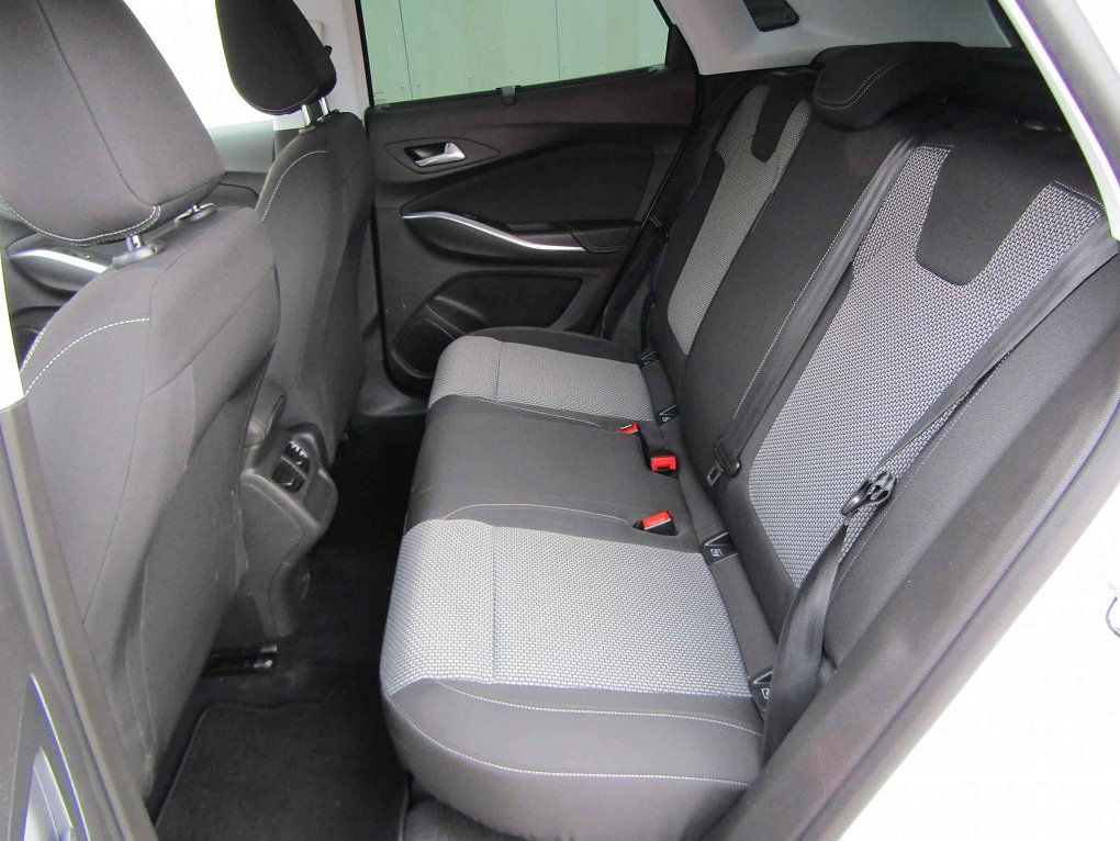 Opel Grandland X 1.2 PT Edition