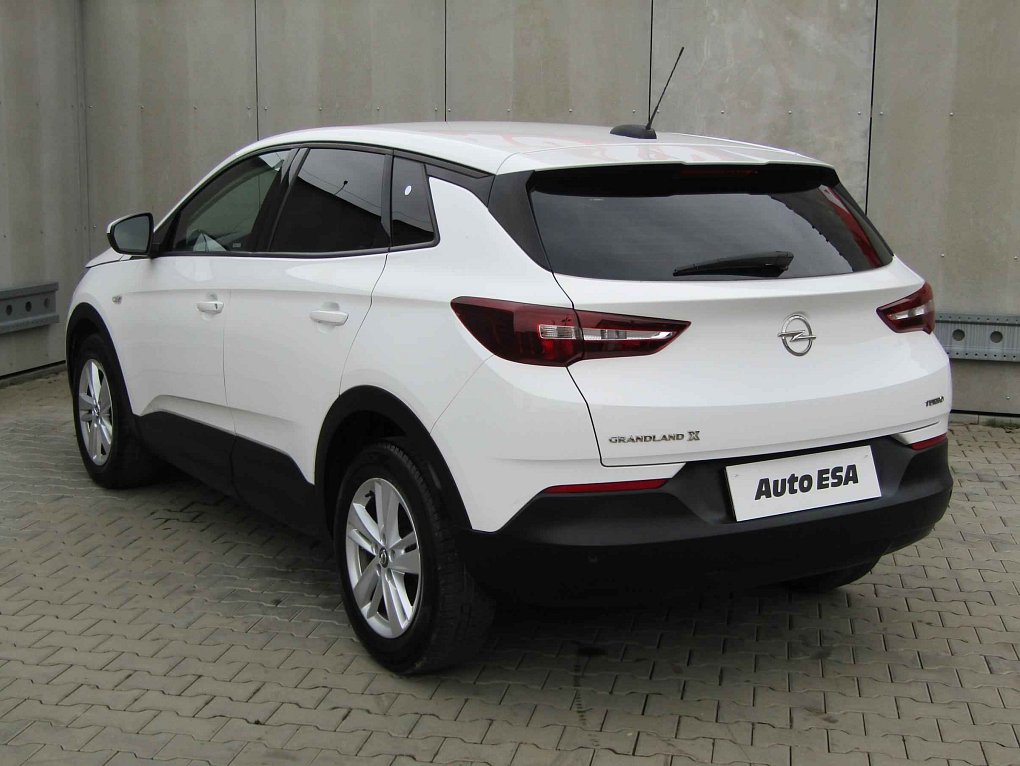 Opel Grandland X 1.2 PT Edition