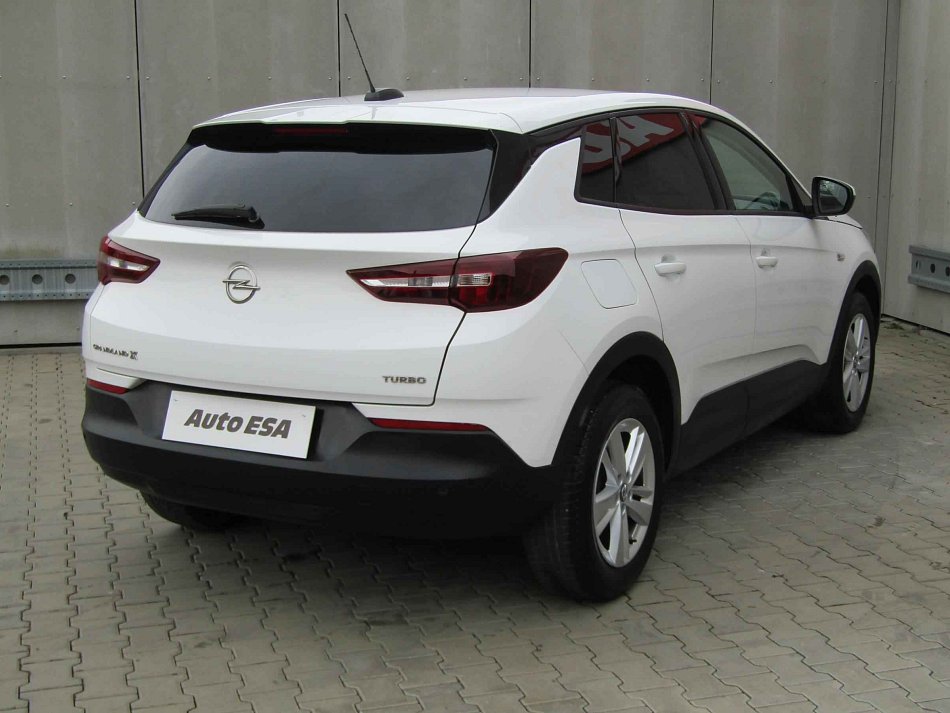 Opel Grandland X 1.2 PT Edition