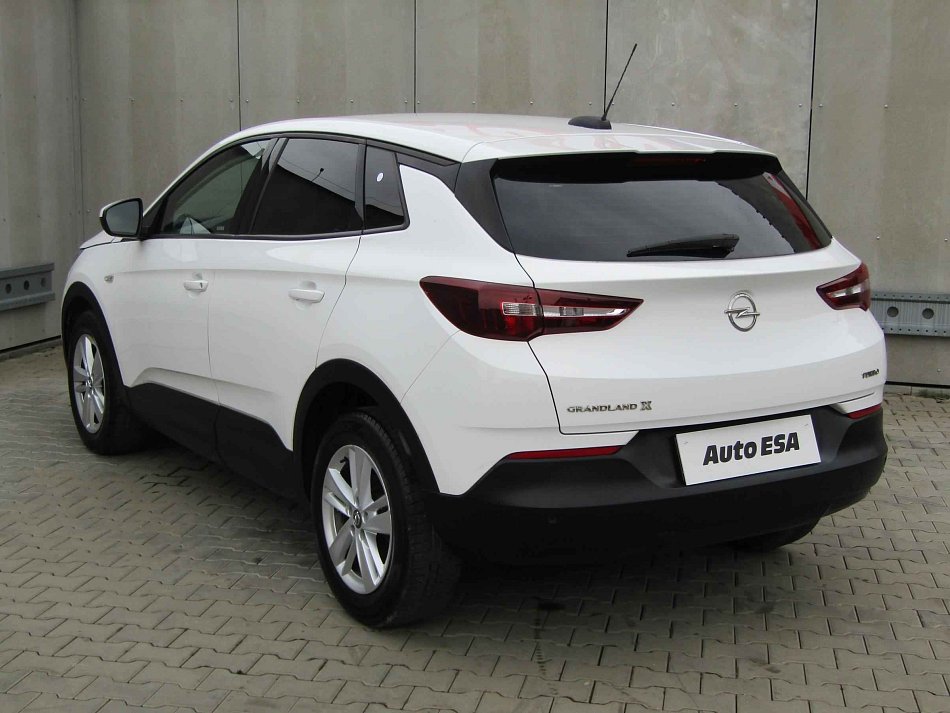 Opel Grandland X 1.2 PT Edition