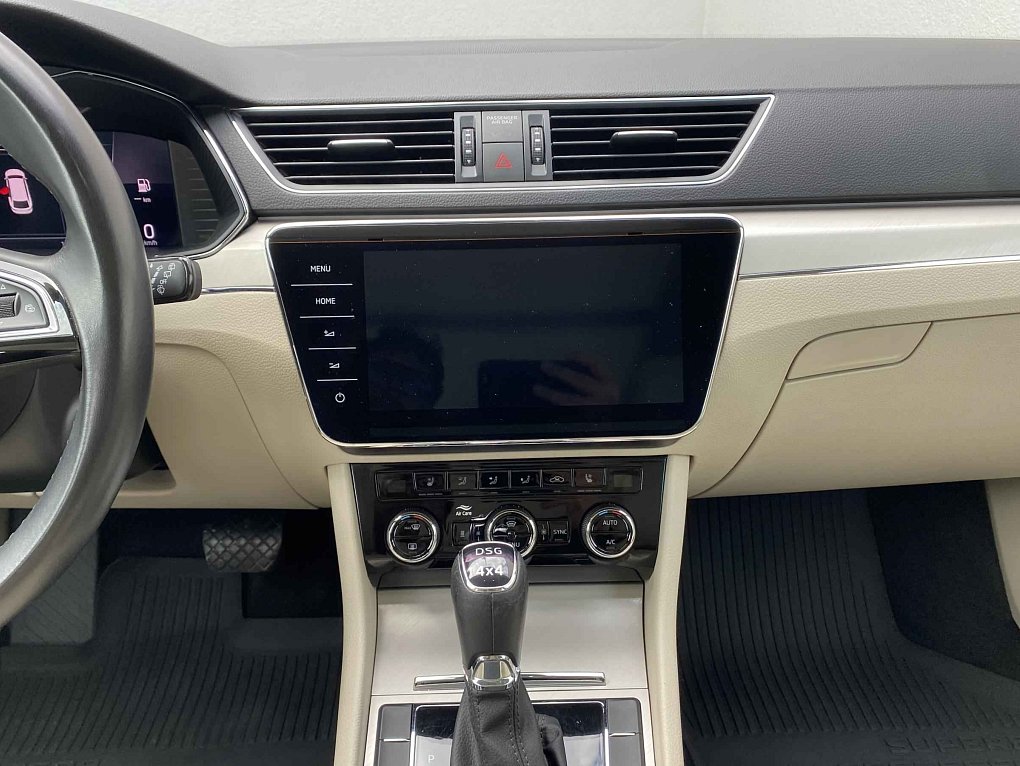 Škoda Superb III 2.0 TSi L&K 4x4