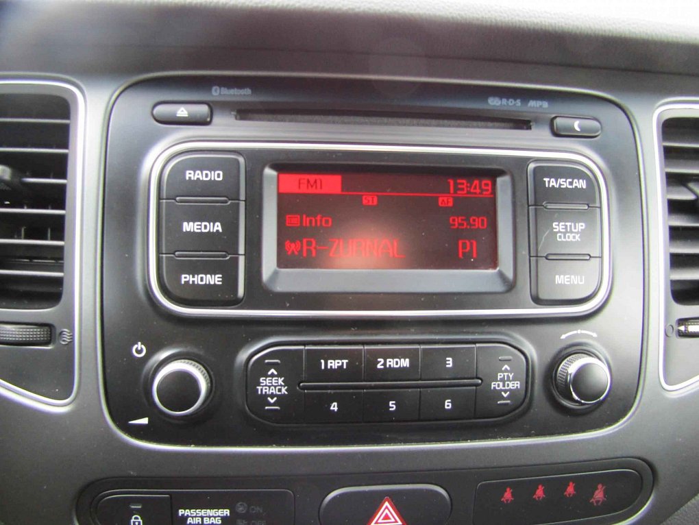 Kia Carens 1.6i 