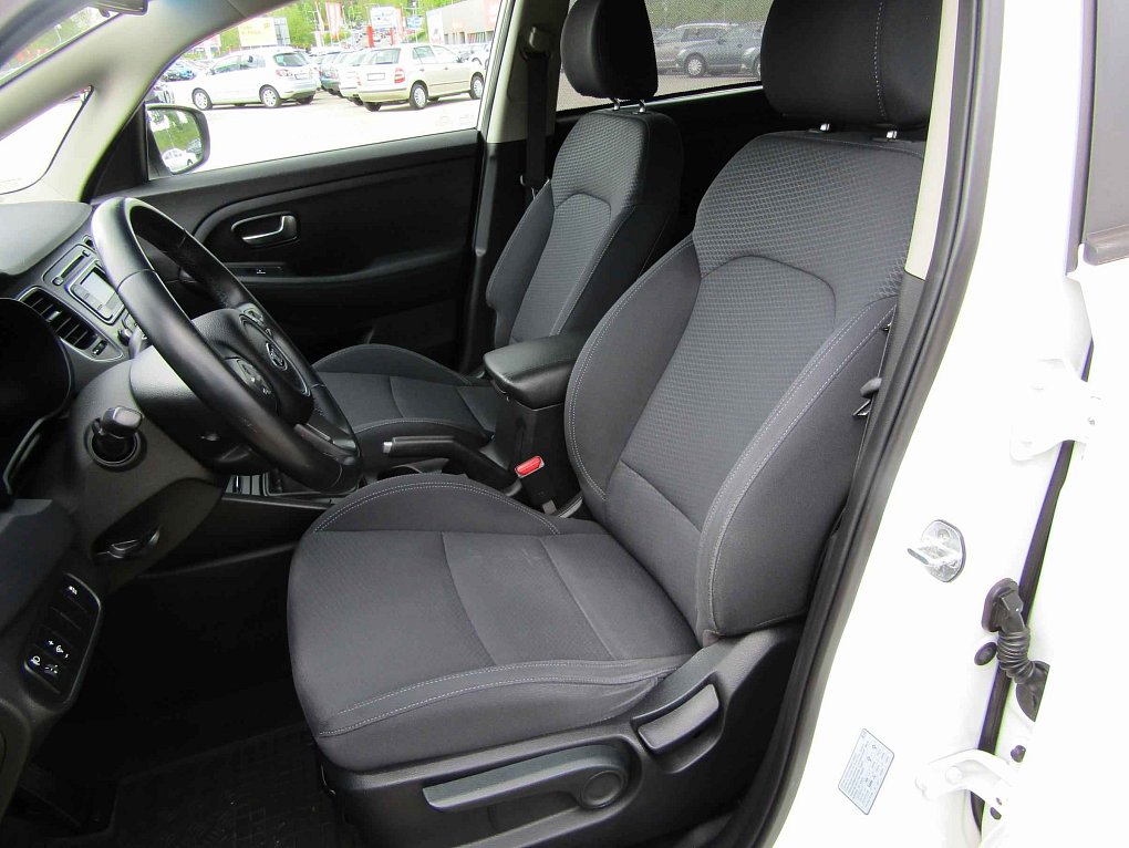 Kia Carens 1.6i 