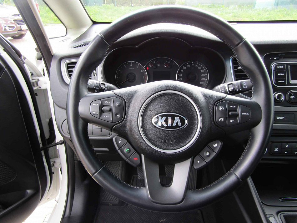 Kia Carens 1.6i 