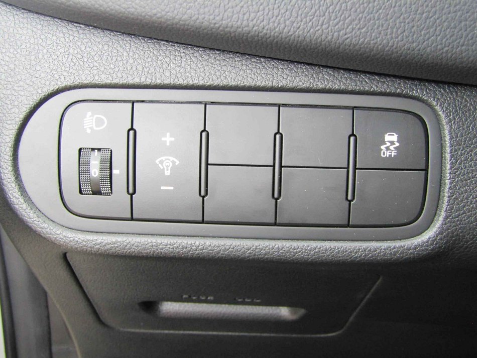 Kia Carens 1.6i 