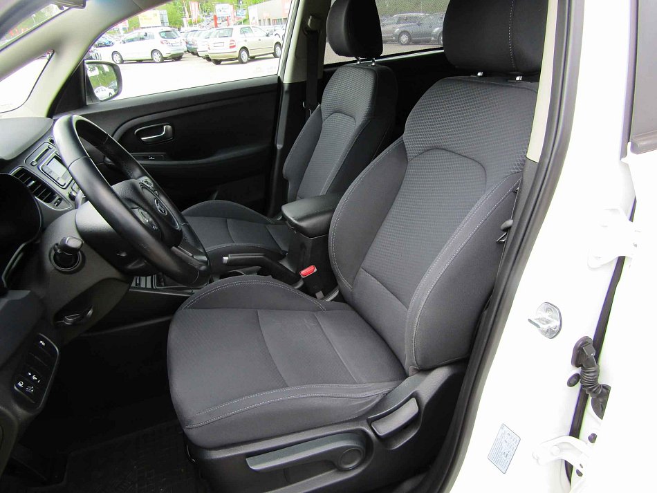 Kia Carens 1.6i 
