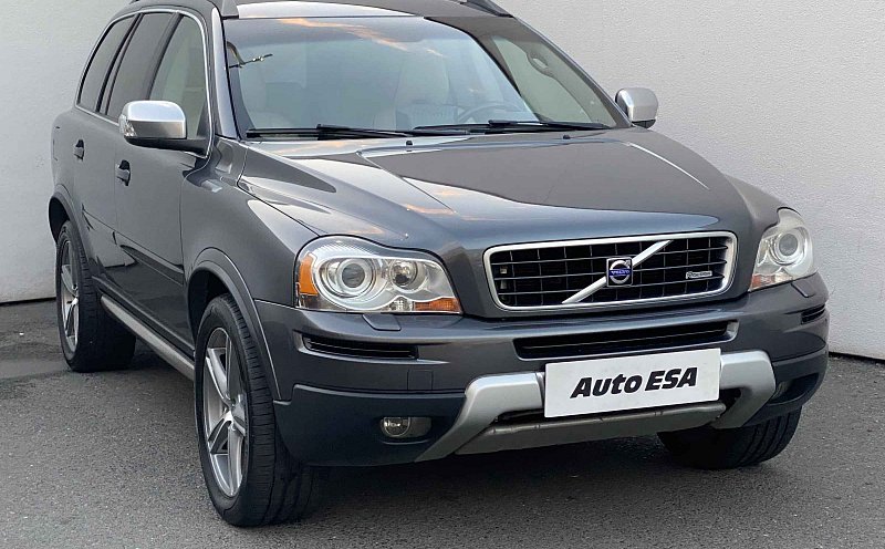 Volvo XC90 2.4 D5 R-design 4X4 7míst
