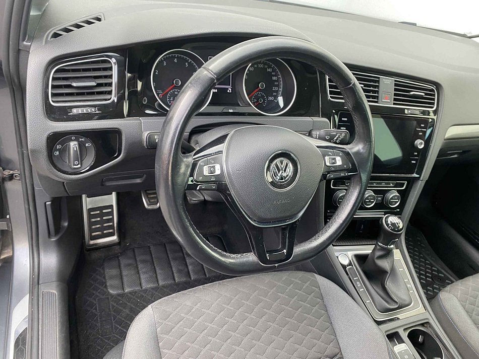 Volkswagen Golf 1.5 TSi Join