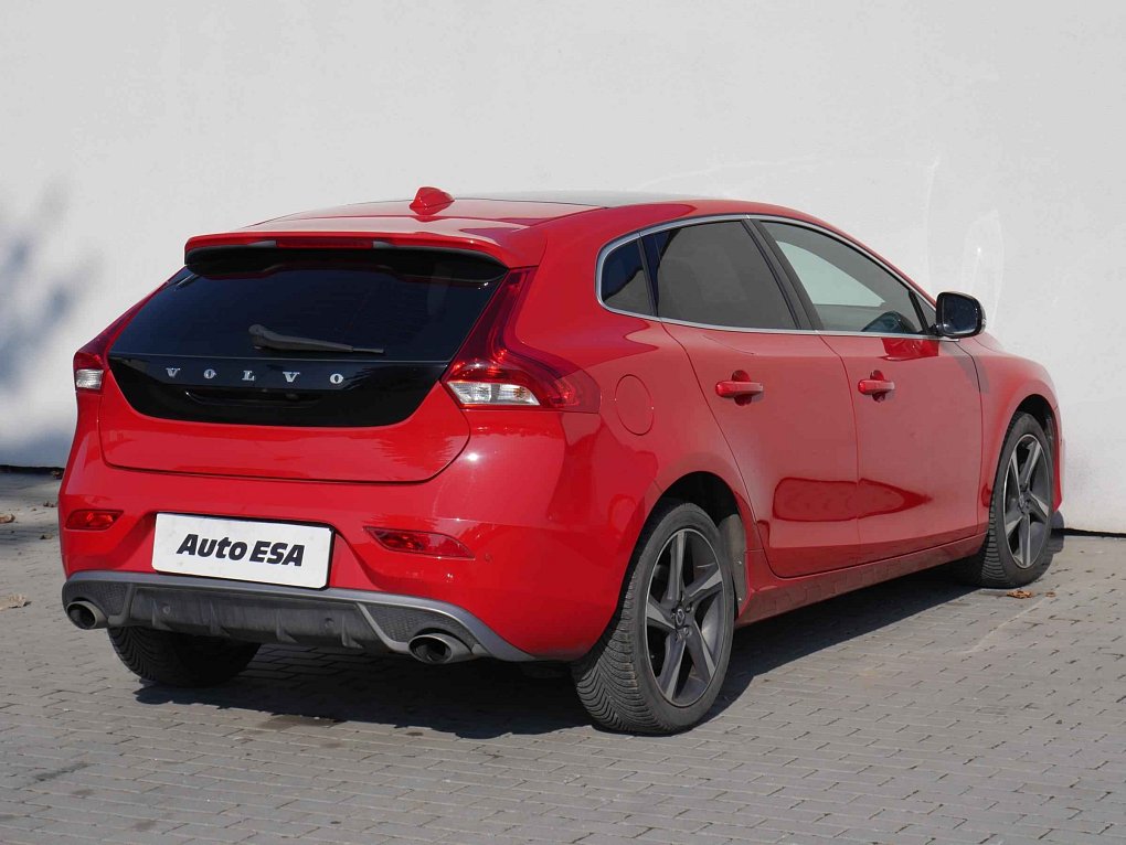 Volvo V40 2.0 i 