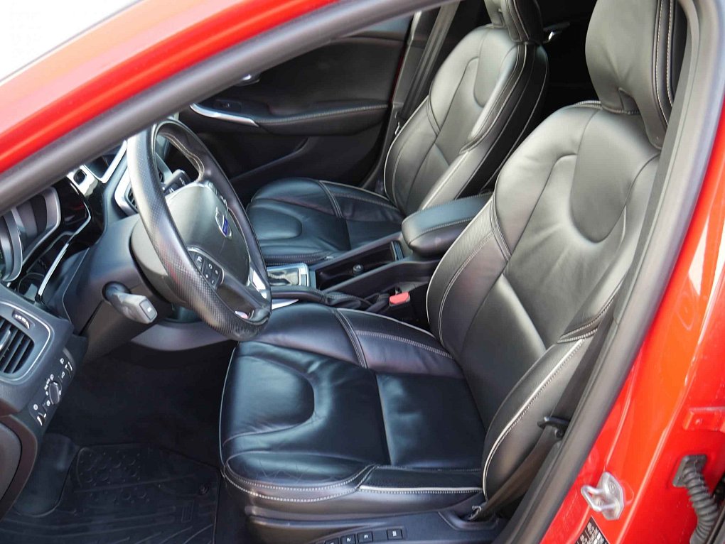 Volvo V40 2.0 i 