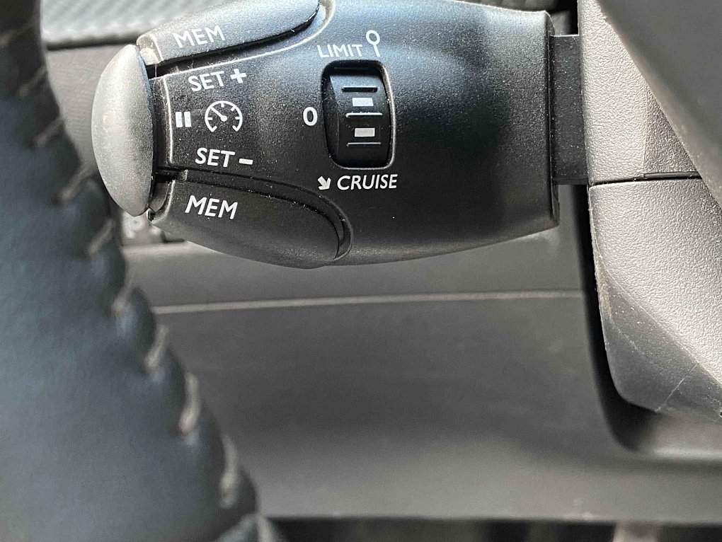 Peugeot 208 1.2PT Allure