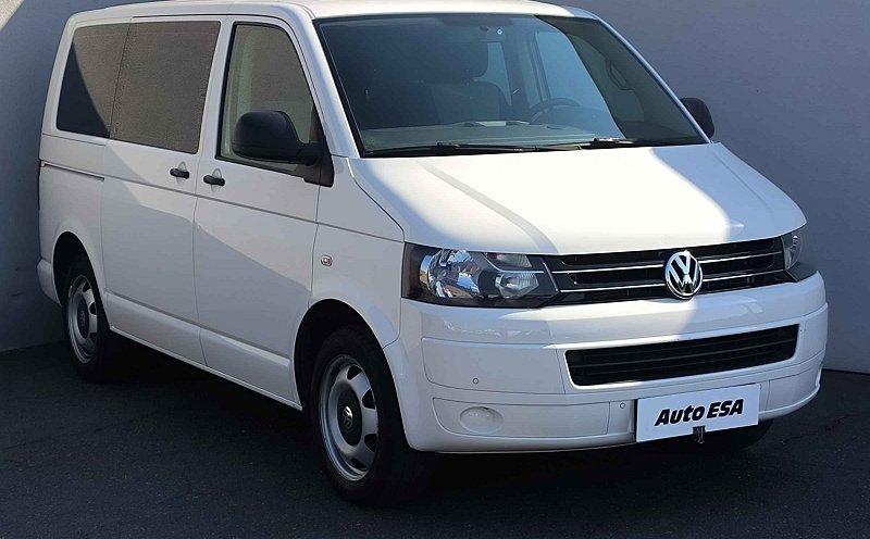 Volkswagen Multivan 2.0TDi 