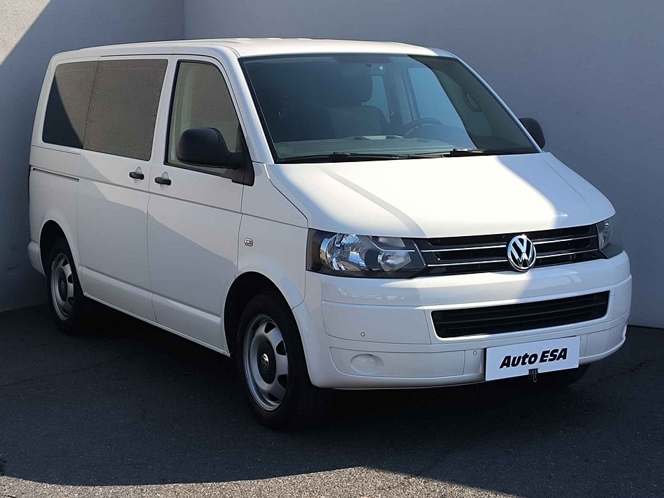 Volkswagen Multivan 2.0TDi 