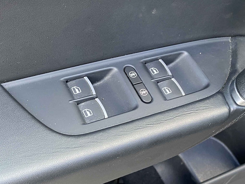 Volkswagen Touareg 3.0 TDi V6  4x4