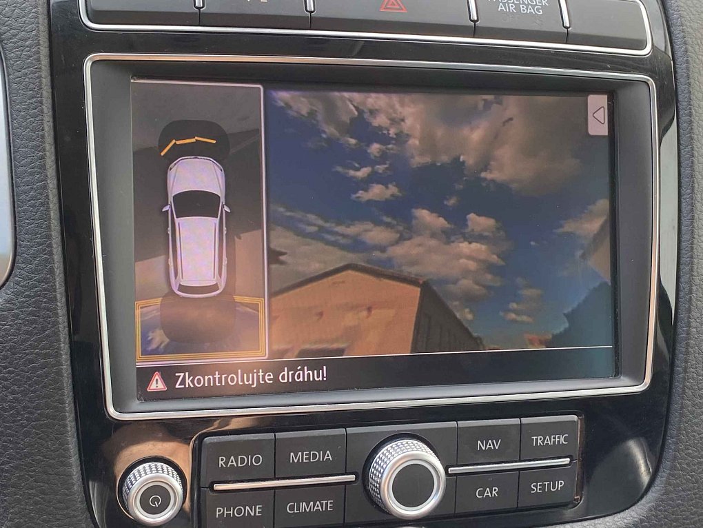 Volkswagen Touareg 3.0 TDi V6  4x4