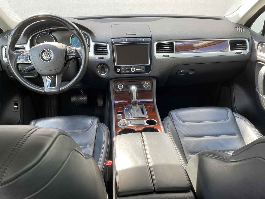 Volkswagen Touareg 3.0 TDi V6  4x4