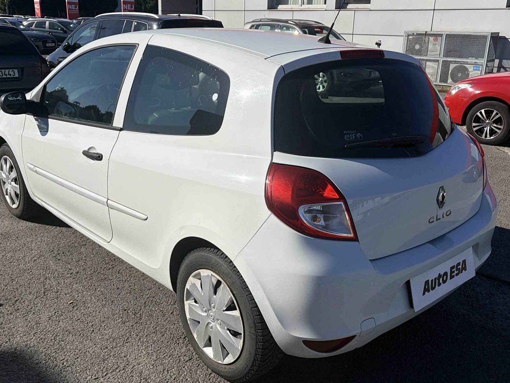 Renault Clio 1.2i 