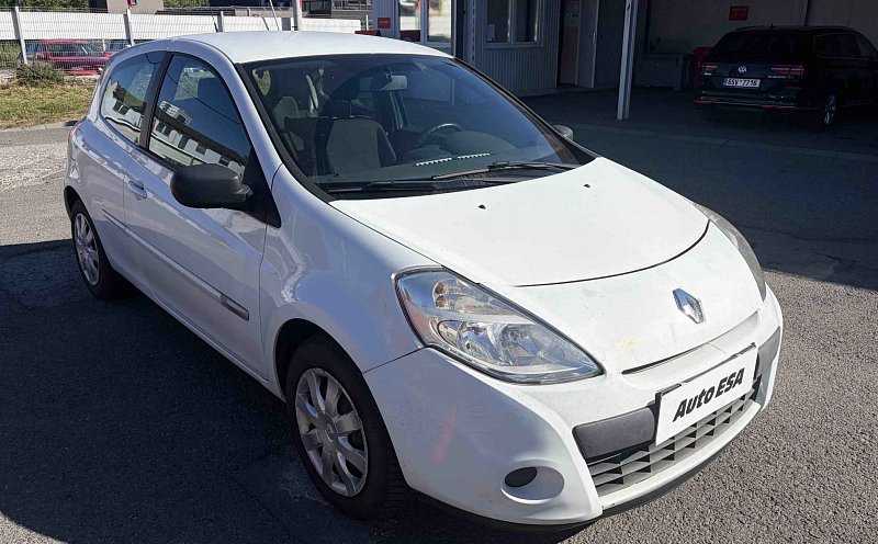 Renault Clio 1.2i 