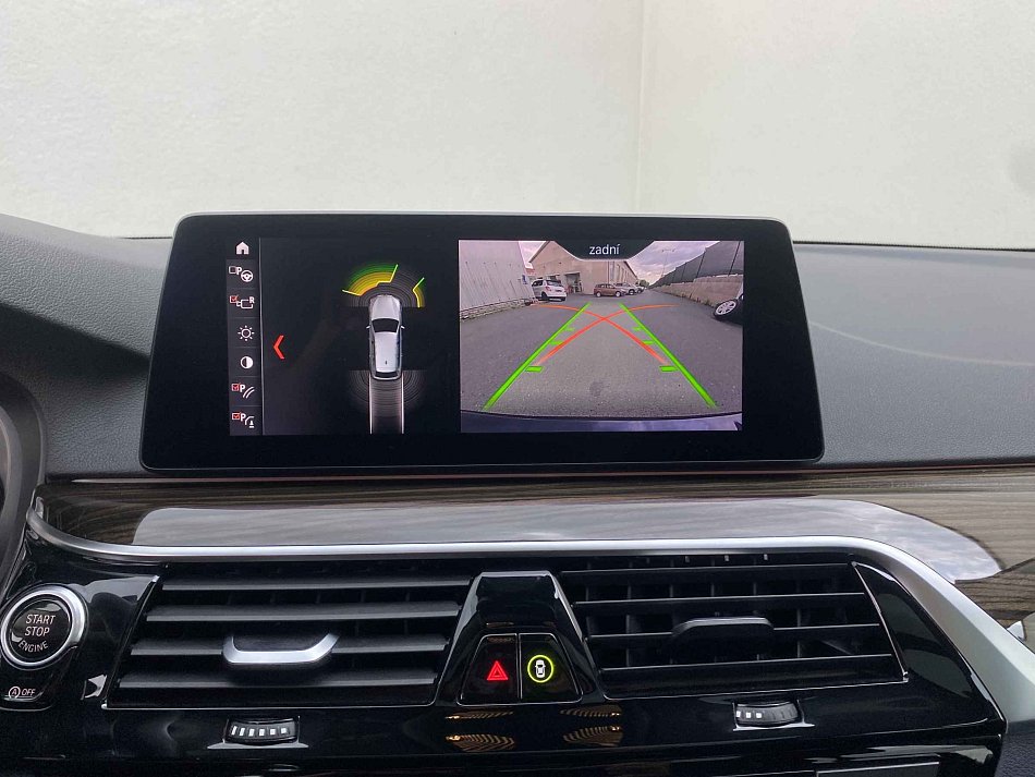 BMW Řada 5 2.0 LuxuryLine 530i xDrive