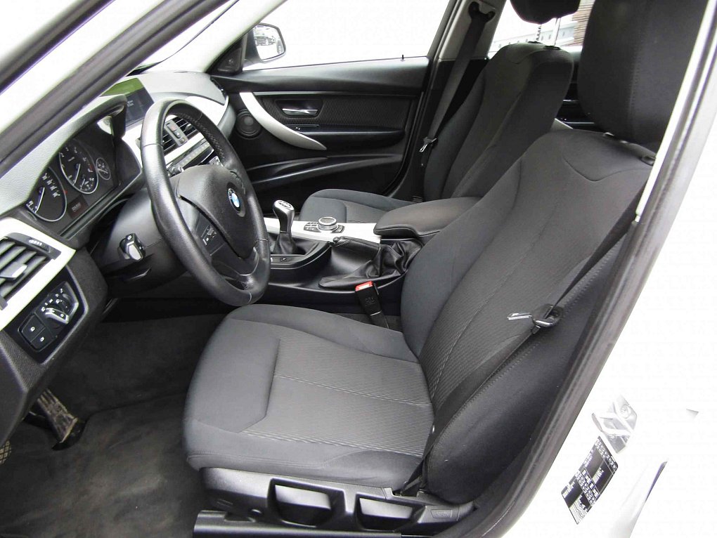 BMW Řada 3 2.0 D  318d