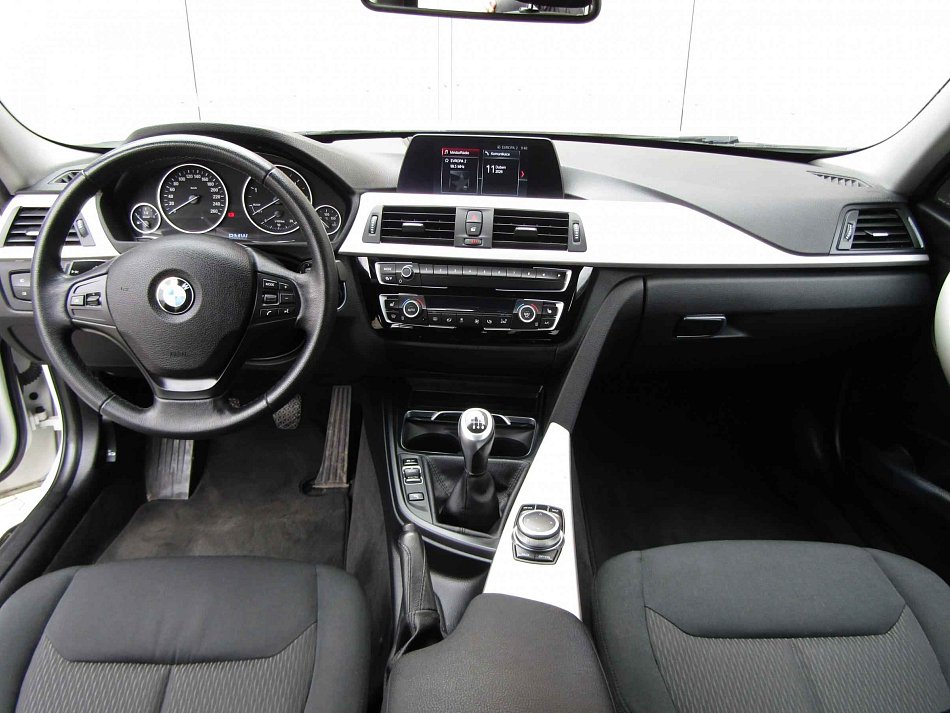 BMW Řada 3 2.0 D  318d