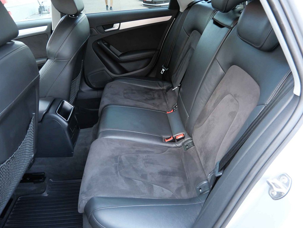 Audi A4 2.0TDi  quattro