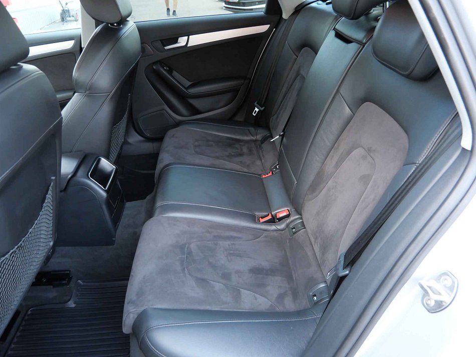 Audi A4 2.0TDi  quattro