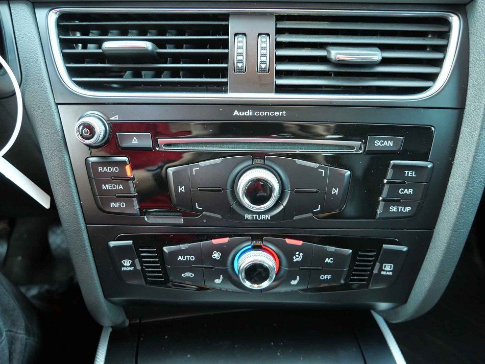 Audi A4 2.0TDi  quattro