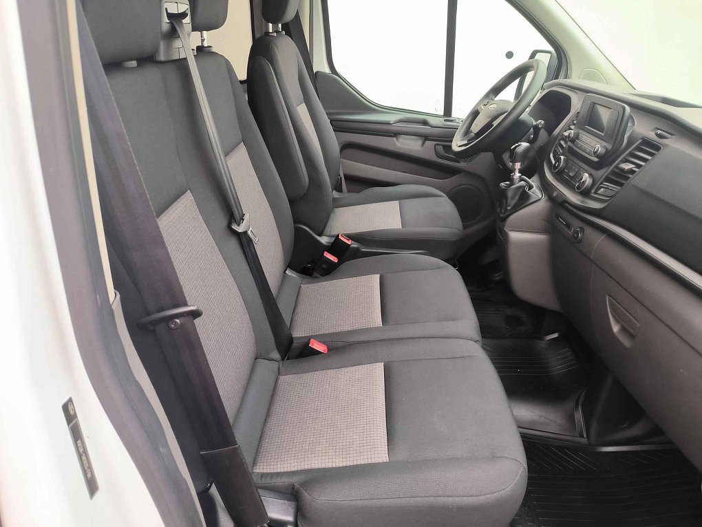 Ford Transit Custom 2.0TDCi  L1H2 9míst