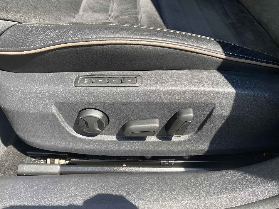Škoda Superb III 2.0 TDi Scout 4x4