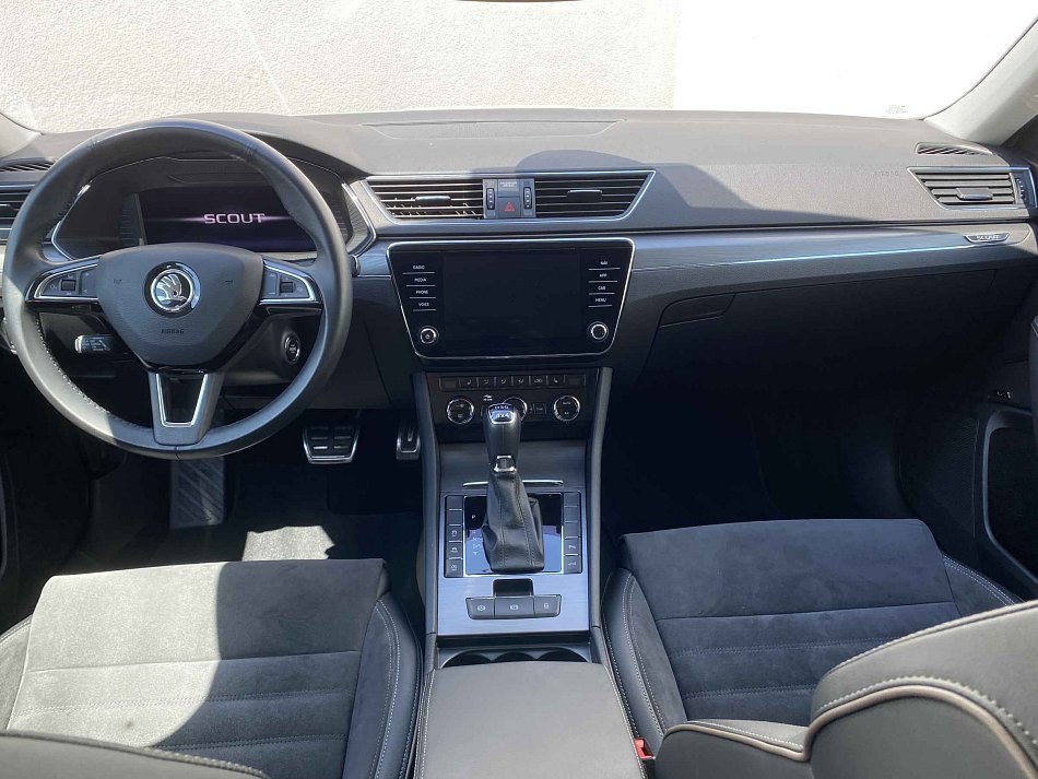 Škoda Superb III 2.0 TDi Scout 4x4