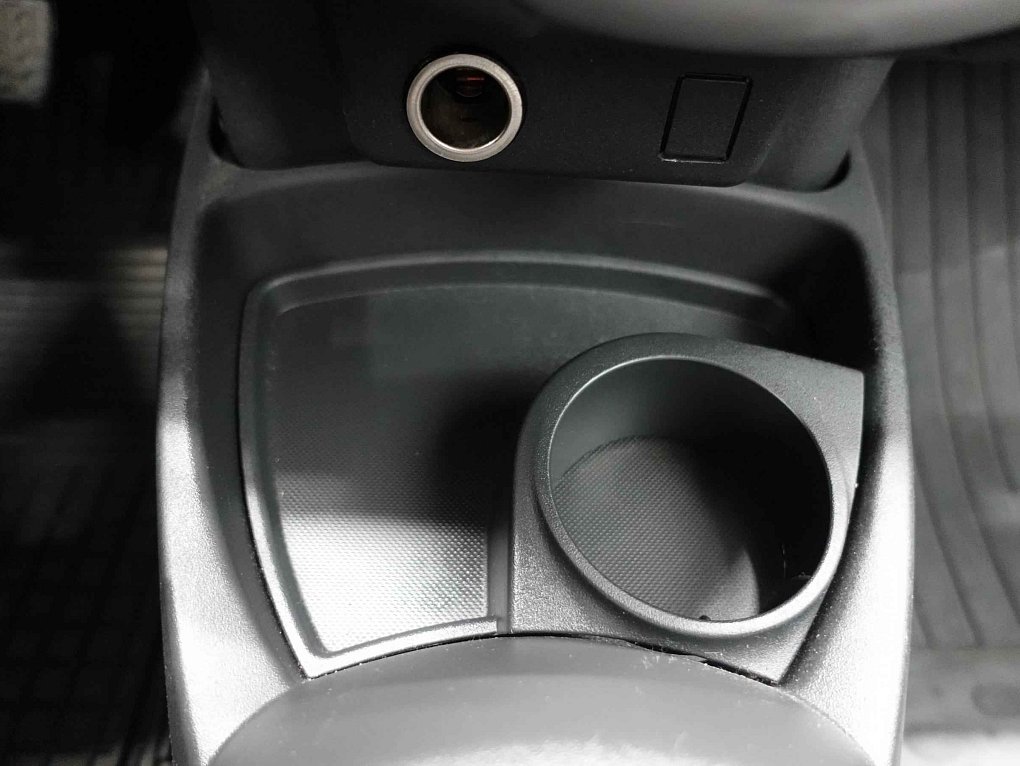 Toyota Yaris 1.1VVT-i 