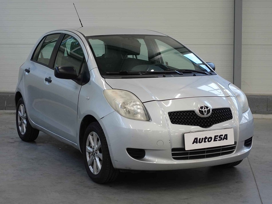 Toyota Yaris 1.1VVT-i 