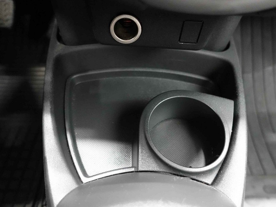 Toyota Yaris 1.1VVT-i 