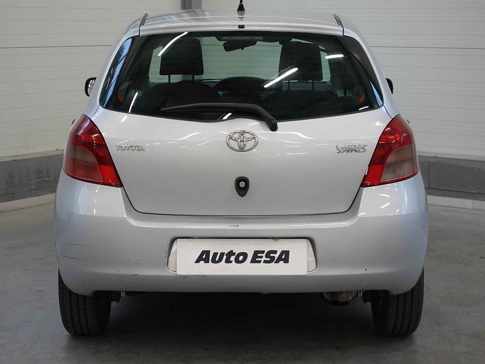 Toyota Yaris 1.1VVT-i 
