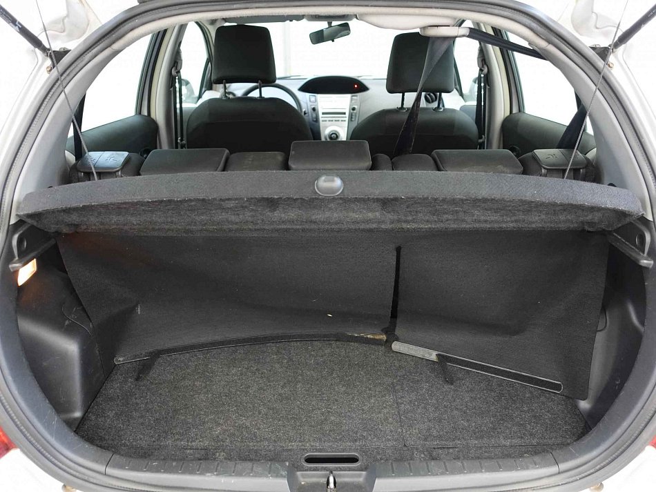 Toyota Yaris 1.1VVT-i 