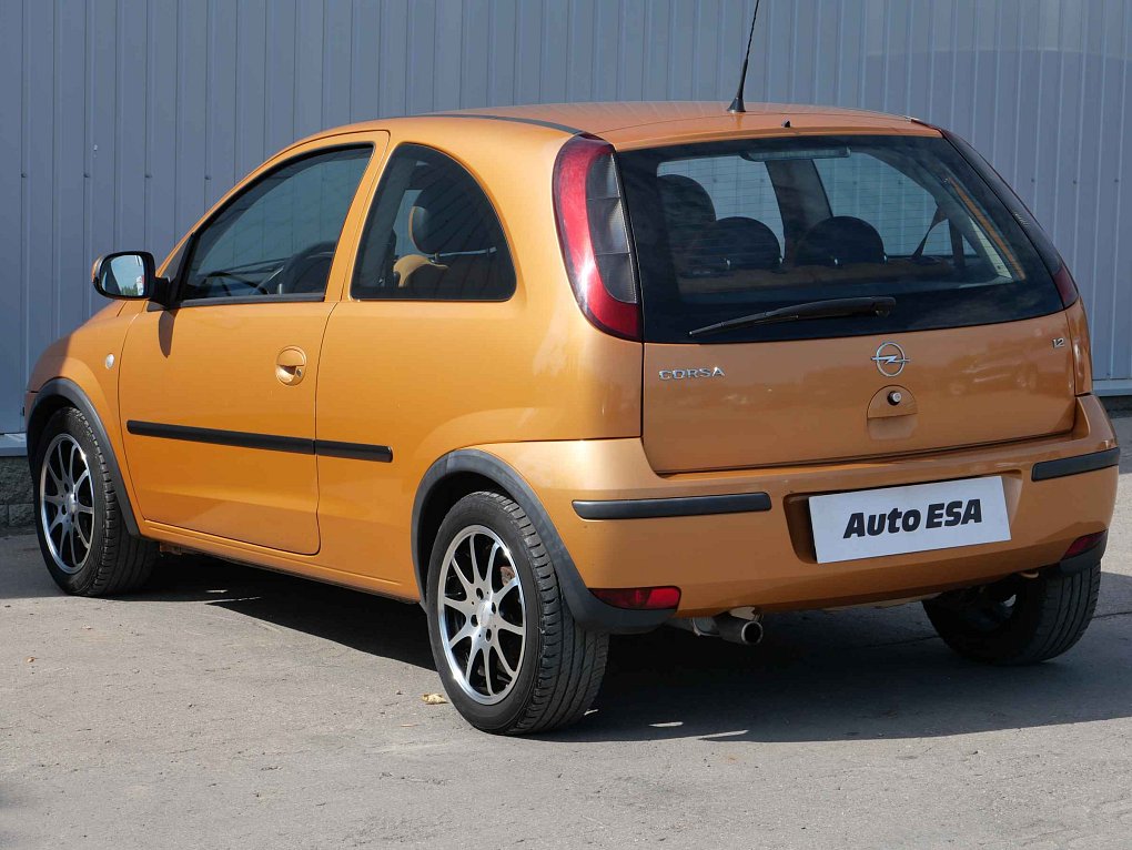 Opel Corsa 1.2 i 16V Enjoy