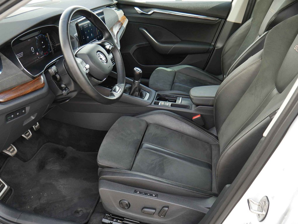 Škoda Octavia IV 1.5 TSi Scout