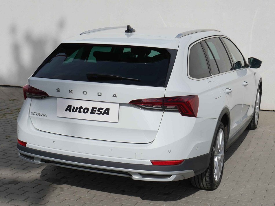 Škoda Octavia IV 1.5 TSi Scout