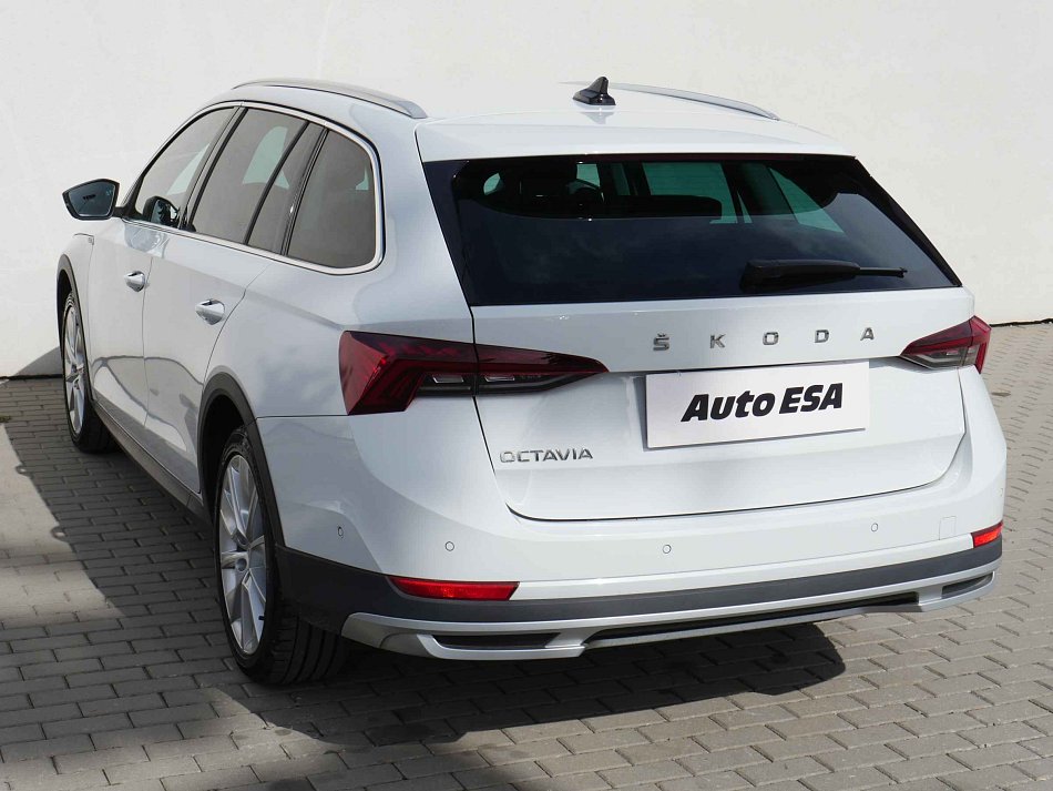 Škoda Octavia IV 1.5 TSi Scout