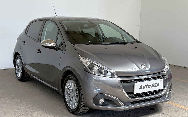 Peugeot 208 1.2 PT 