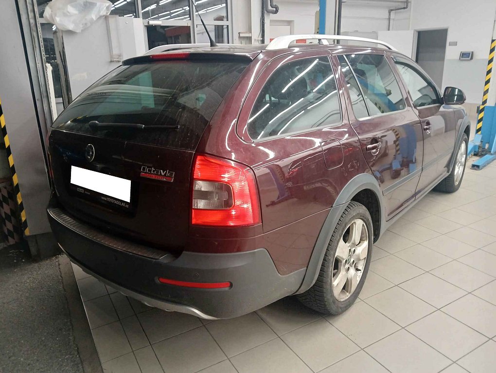 Škoda Octavia II 2.0 TDI Scout 4x4