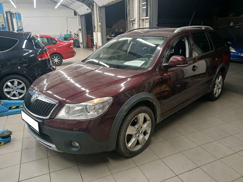 Škoda Octavia II 2.0 TDI Scout 4x4