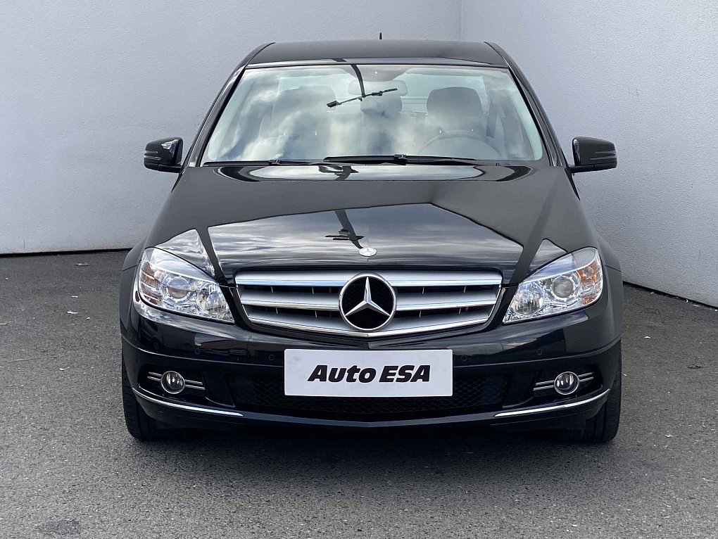 Mercedes-Benz Třída C 1.6 K Avantgarde C180
