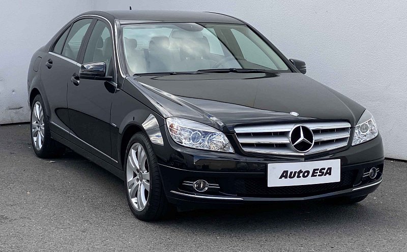 Mercedes-Benz Třída C 1.6 K Avantgarde C180