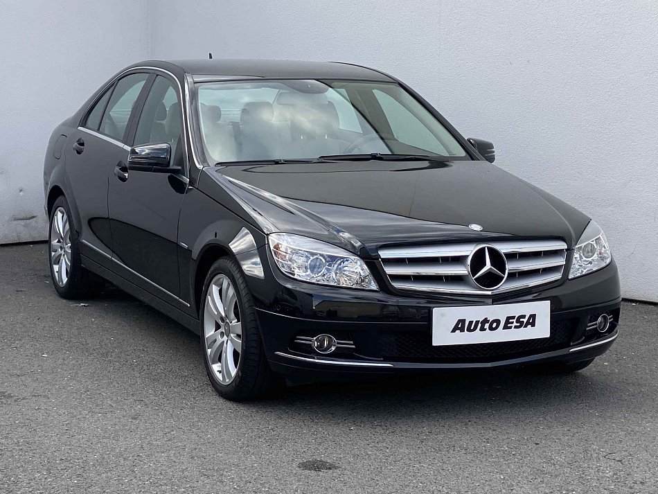 Mercedes-Benz Třída C 1.6 K Avantgarde C180