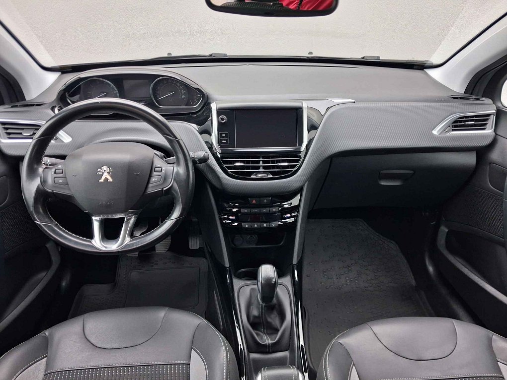 Peugeot 2008 1.2 PT Allure