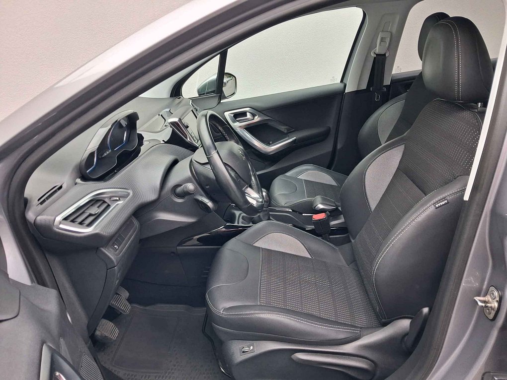 Peugeot 2008 1.2 PT Allure