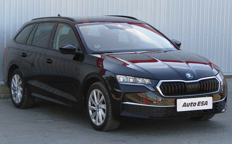 Škoda Octavia IV 1.5 TSi m-HEV Selection