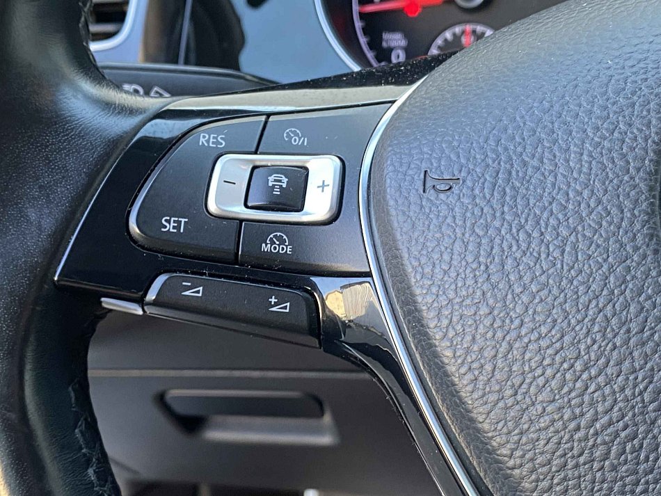 Volkswagen Golf 1.6TDi 